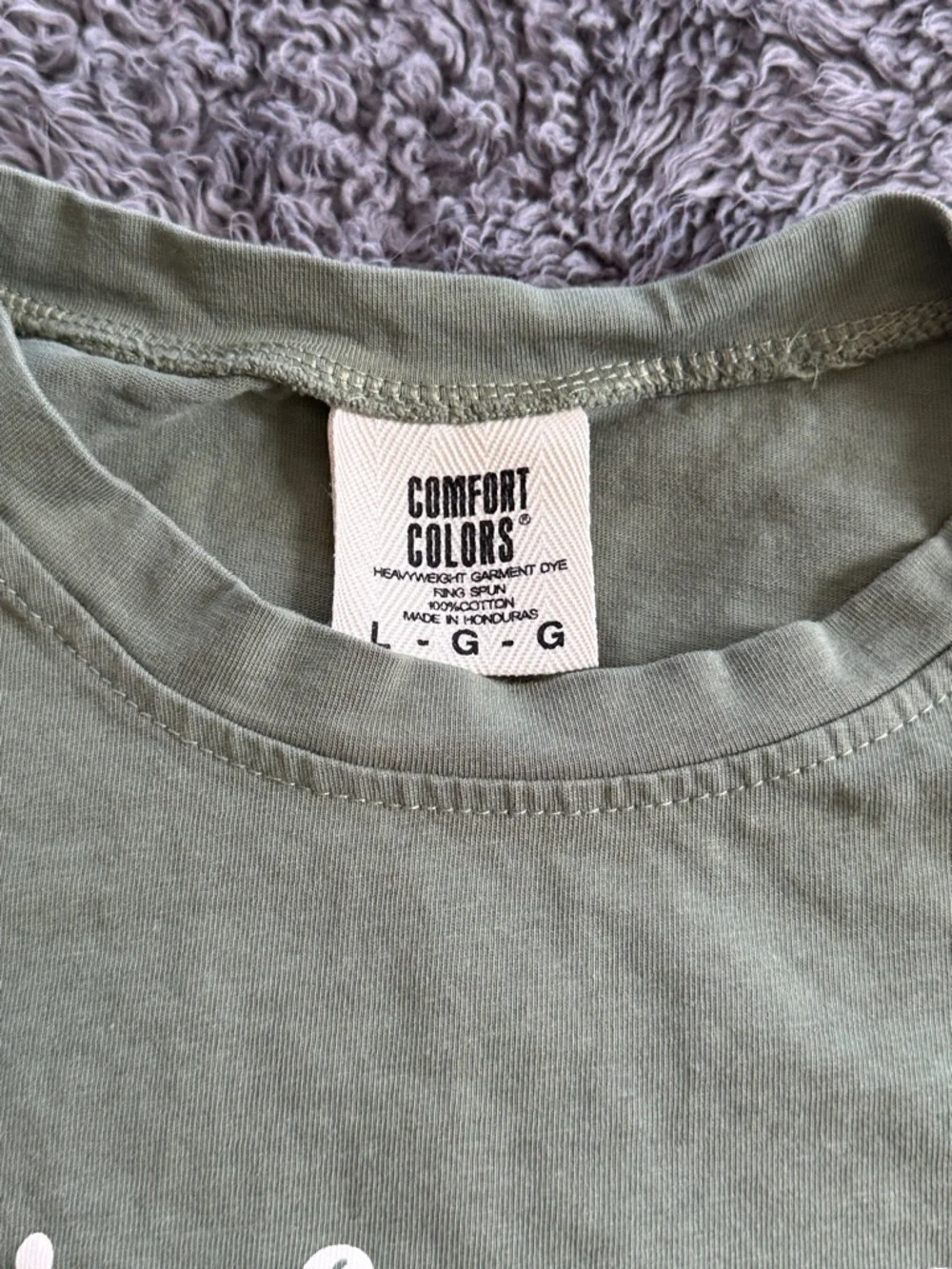 Comfort Colors Olive Green 'Big Fan of Human Rights' Tee - Picture 2 of 3